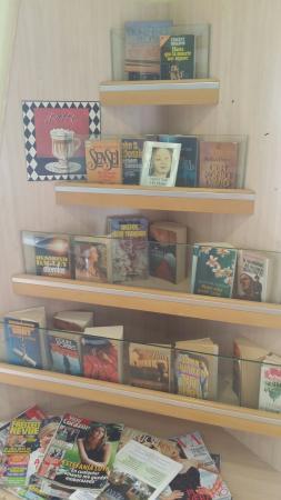 Mandelbrot's Bistro-Bar